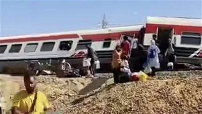 انقلاب قطار مطروح وخروج 7 عربات عن القضبان وتحركات عاجلة