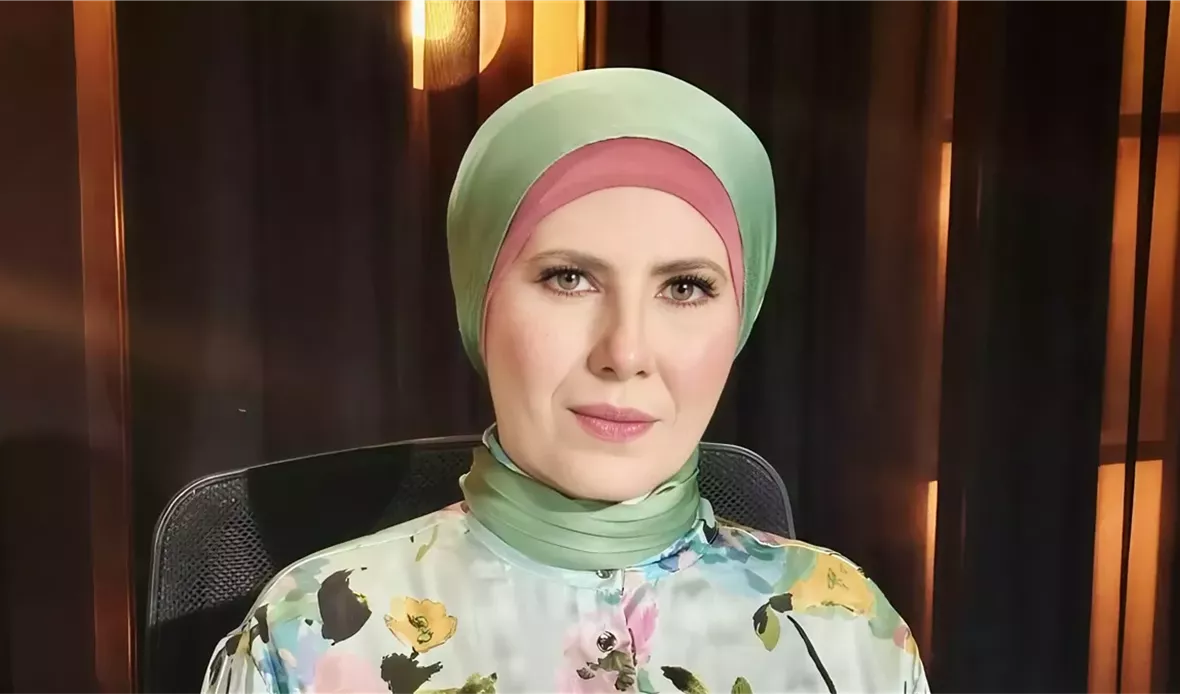 نيفين منصور تستلهم