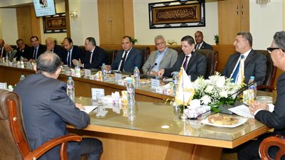 وزير التموين يعلن إطلاق مبادرات لتخفيض أسعار زيوت الطعام بالتعاون مع شركات القطاع الخاص لدعم المواطنين وتخفيف الأعباء المعيشية