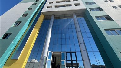 وزير الإسكان يتفقد تنفيذ مستشفى جديد بسعة 175 سريرًا ويؤكد دفع أعمال المرافق بتوسعات مدينة قنا الجديدة