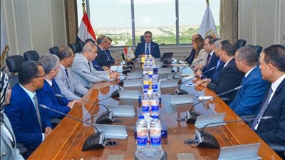 وزير التموين يجتمع مع مديري المديريات الجدد لتعزيز الرقابة