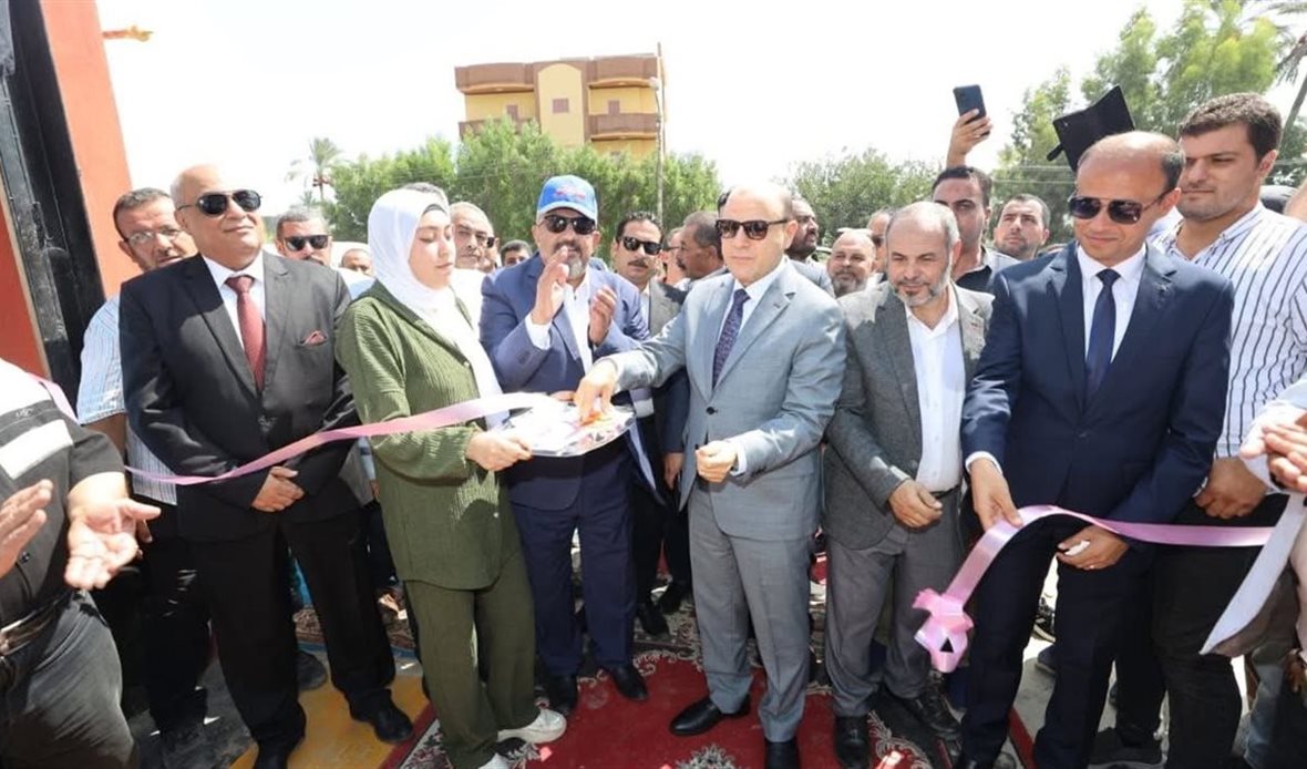 علاء عبدالمعطي يفتتح