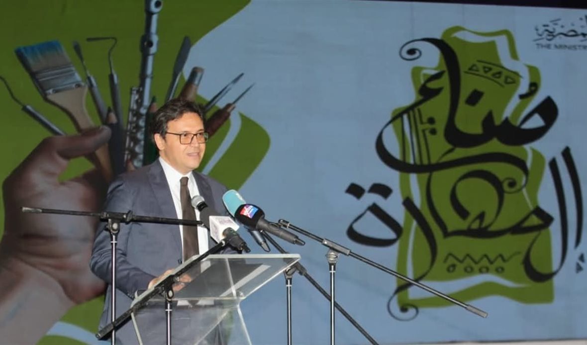 وزير الثقافة يدشن