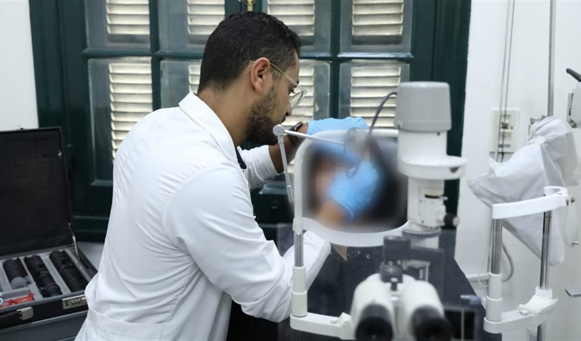 وزير الصحة يتابع