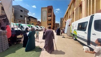 قافلة طبية مجانية تكشف وتعالج 1968 مواطنا بكفر سعد في دمياط