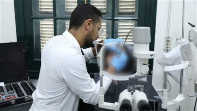 خالد عبدالغفار يتابع حالة مرضى مضاعفات صحية في أحد مستشفيات التأمين الصحي بالجيزة ويؤكد التزام الوزارة برعايتهم الكاملة