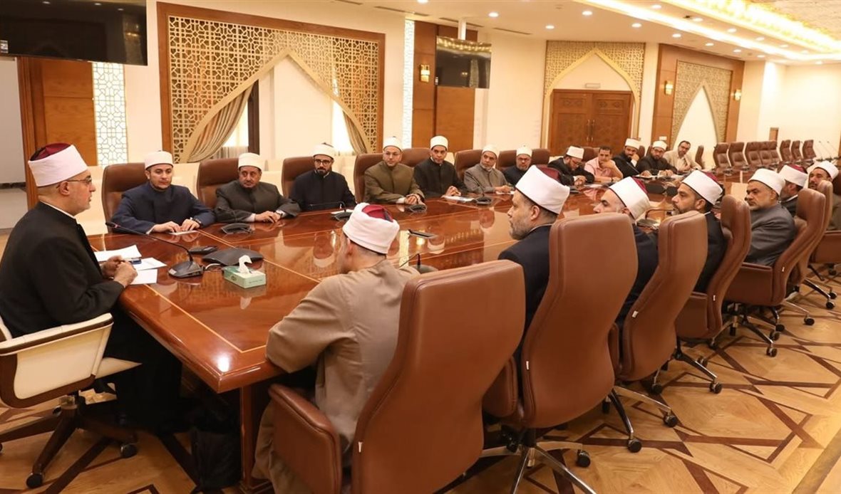 مفتي الجمهورية يجتمع