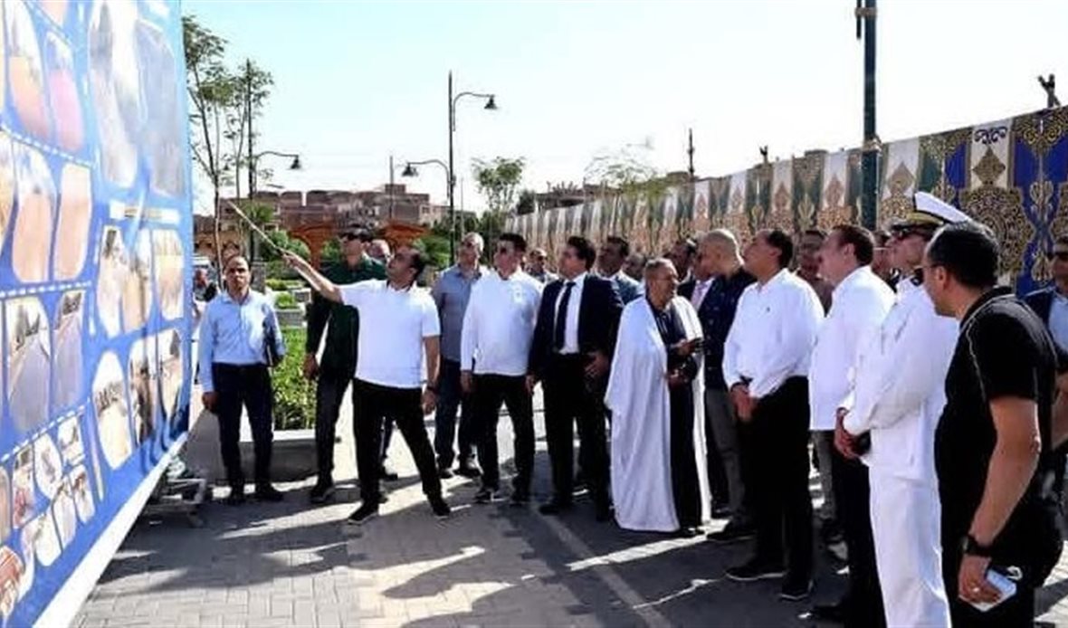 رئيس الوزراء يفتتح