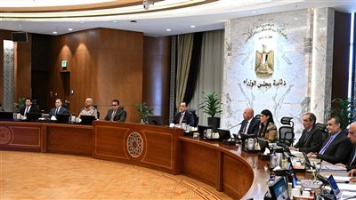 مدبولي يترأس الاجتماع الأسبوعي للحكومة بالعاصمة الإدارية مؤكداً أولوية الصحة والتعليم و«حياة كريمة» وتحسين جودة الخدمات