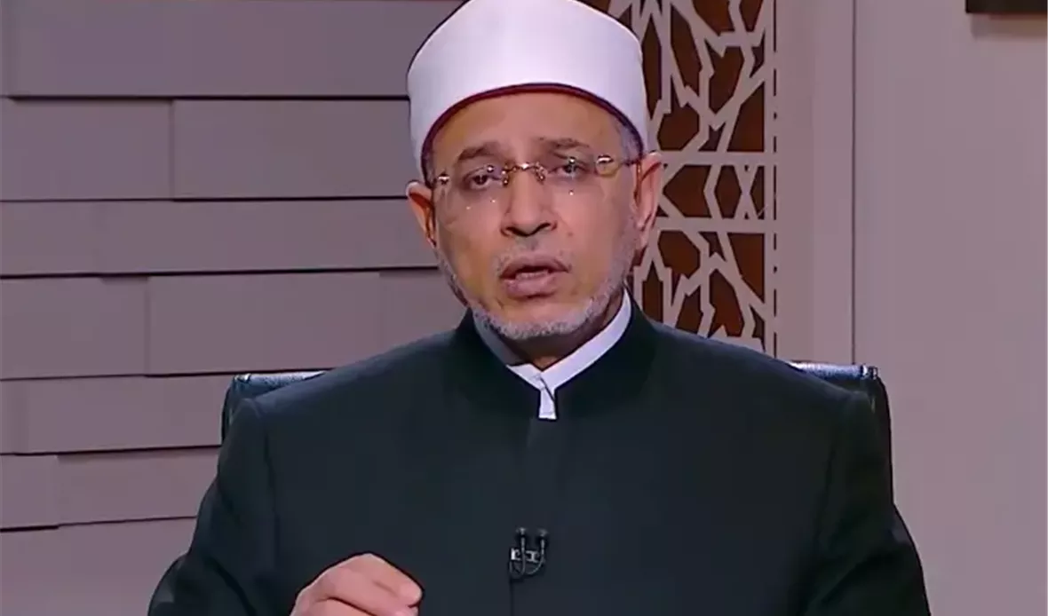 الدكتور سلامة داود،