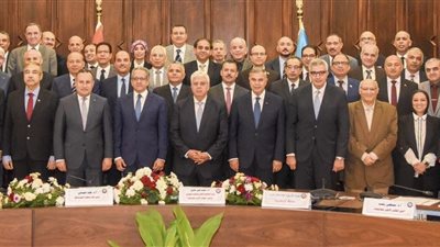 تكريم خالد العناني بجامعة الإسكندرية بعد انتخابه مديرًا عامًا لليونسكو