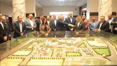 رئيس تنمية الصعيد يشارك في المعرض الزراعي بالوادي الجديد