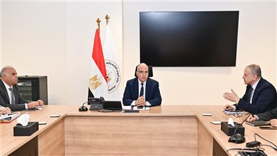 وزارة الموارد المائية والري تتابع تأثير ارتفاع منسوب البحر المتوسط على مصبات المصارف الزراعية