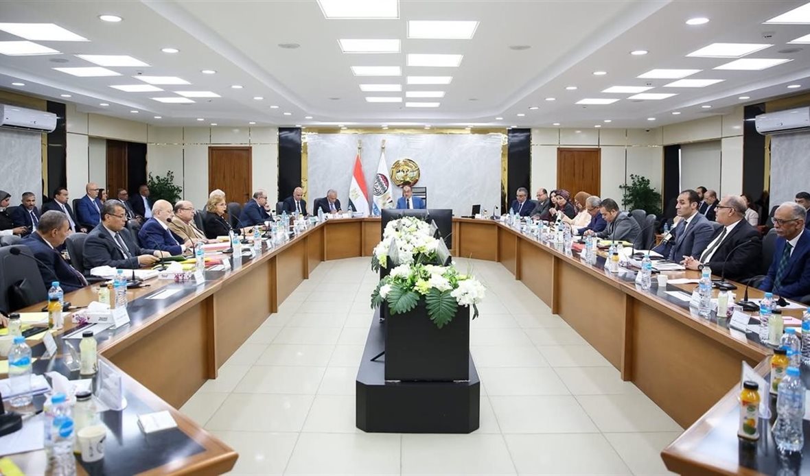 نمو إيرادات القابضة