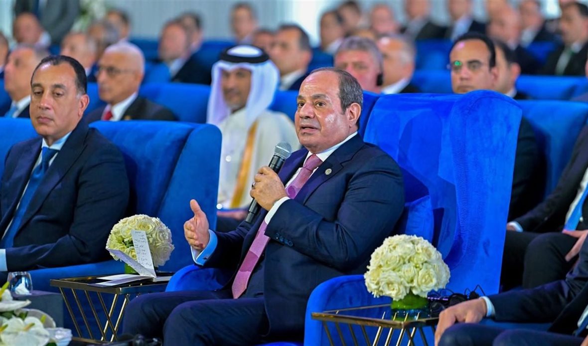 السيسي يفتتح محطات