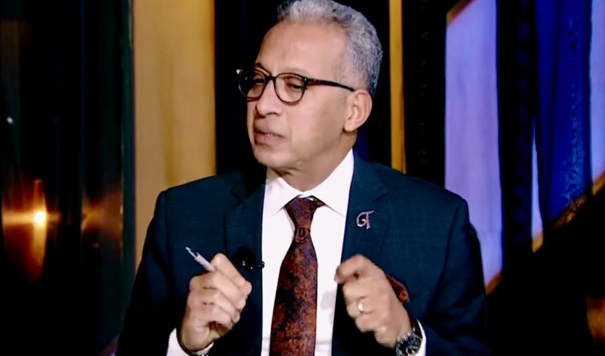 طارق العوضي يفسر