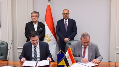 وزارة العمل توقع بروتوكول تعاون مع البوسنة والهرسك لتعزيز حركة العمالة