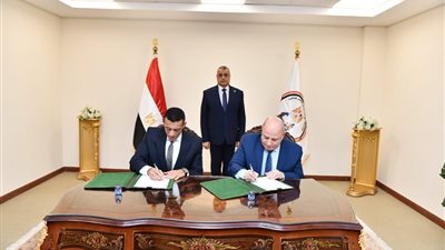 الإنتاج الحربي يوقع عقدين جديدين للتعاون في التصنيع العسكري خلال معرض EDEX 2025
