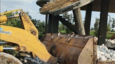محافظة الشرقية تزيل تعديات البناء المخالف لحماية الرقعة الزراعية