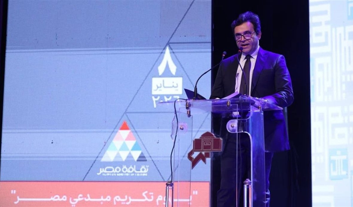 وزير الثقافة يعلن