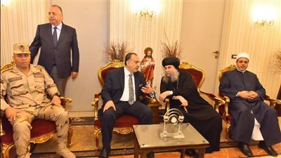 محافظ أسيوط يختتم جولاته لتهنئة الأقباط بعيد الميلاد المجيد بكنائس شرق المدينة وأسيوط الجديدة