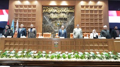 محافظ أسيوط يطلق مبادرة «كوب لبن لكل طفل» لتعزيز صحة الأطفال ودعم الفئات الأولى بالرعاية
