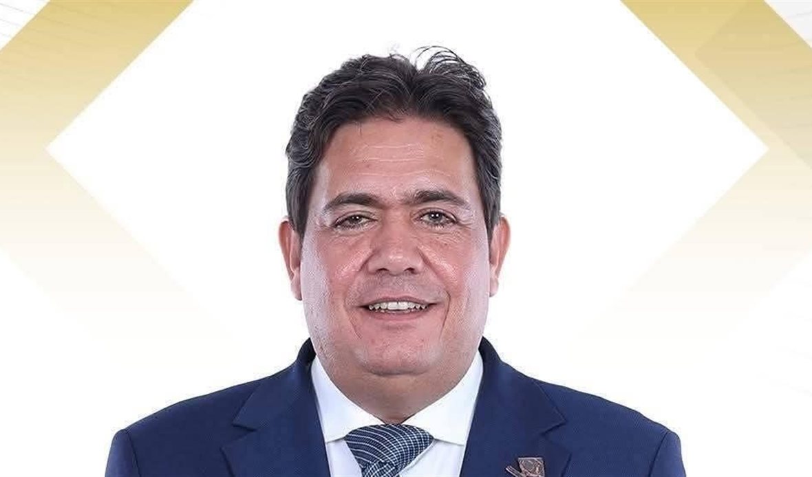 أحمد عبد اللاه يرفض