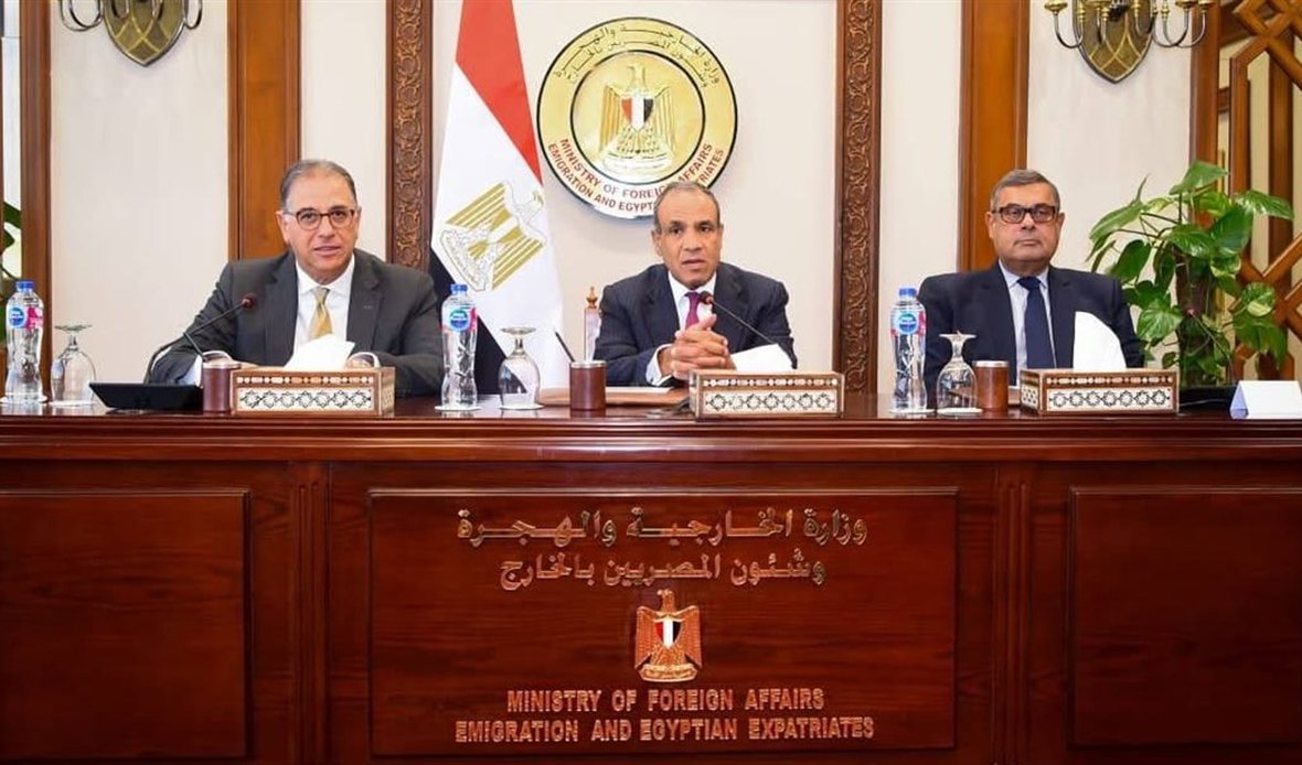 الدكتور بدر عبد العاطي