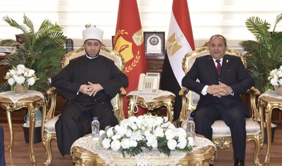 وزير الأوقاف يشهد