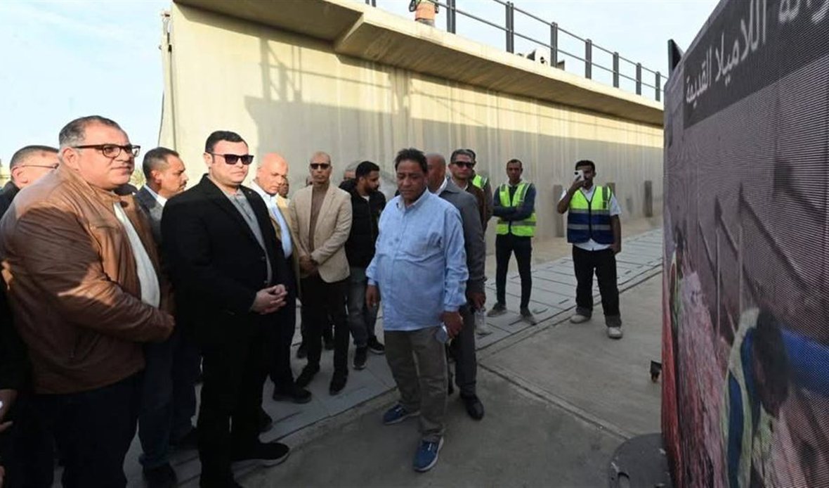 وزير الإسكان يتابع