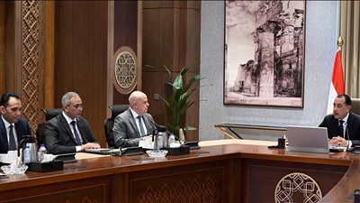 رئيس الوزراء يتابع الموقف التنفيذي للمرحلة الأولى من مبادرة «حياة كريمة» واستعدادات انطلاق المرحلة الثانية