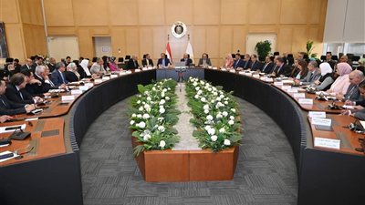 الحكومة تضع خطة متكاملة لتوطين صناعة الغزل والنسيج وتقليل الاعتماد على الاستيراد