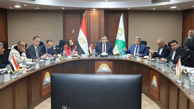 محافظ الجيزة يعقد اللقاء الأسبوعي مع مواطني الحوامدية ومنشأة القناطر وجنوب الجيزة والدقي