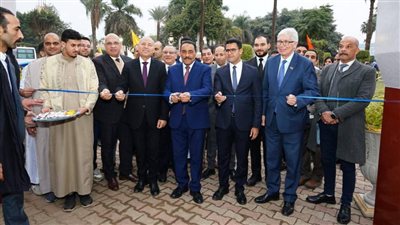 خالد شعيب وإبراهيم صابر يفتتحان معرض كنوز مطروح بحديقة الحرية
