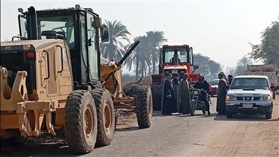 محافظ أسيوط: رفع 80 طن مخلفات وتمهيد طريق مصرف بقرية بويط بساحل سليم