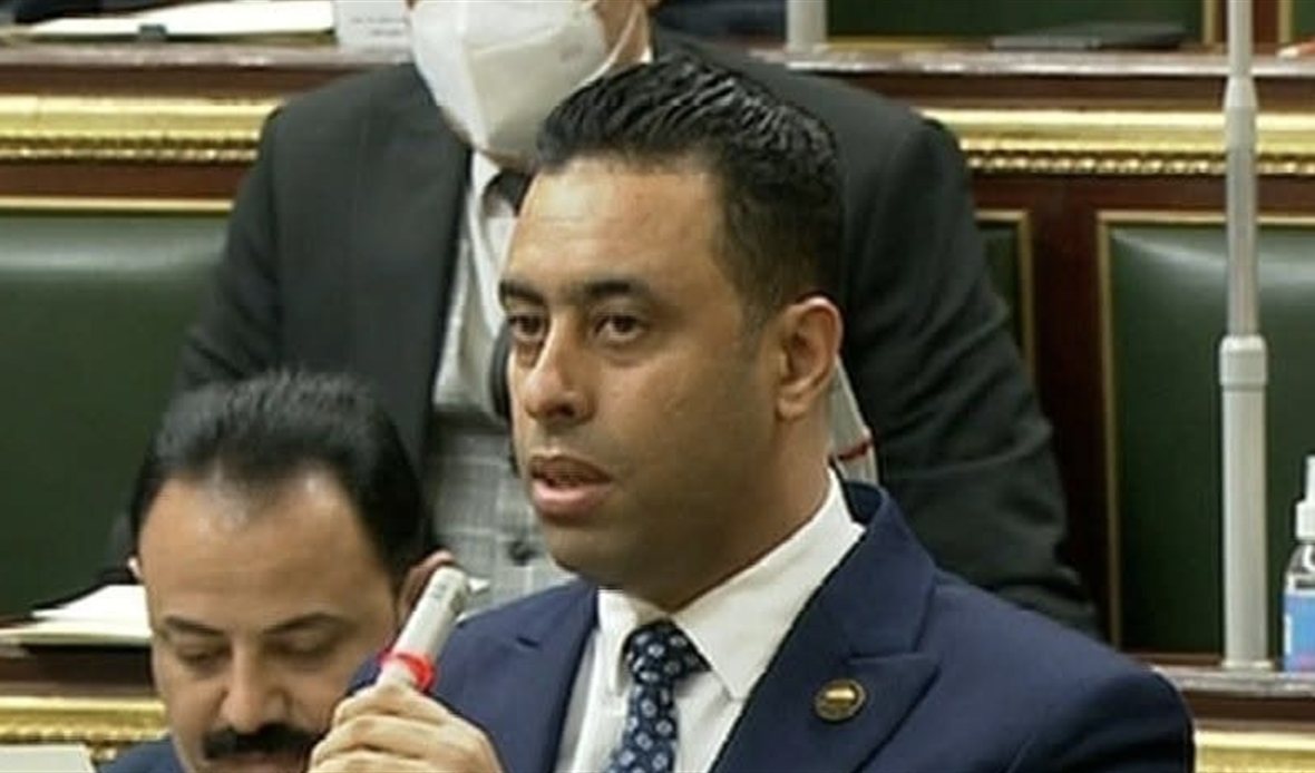 أحمد فرغلي يطالب