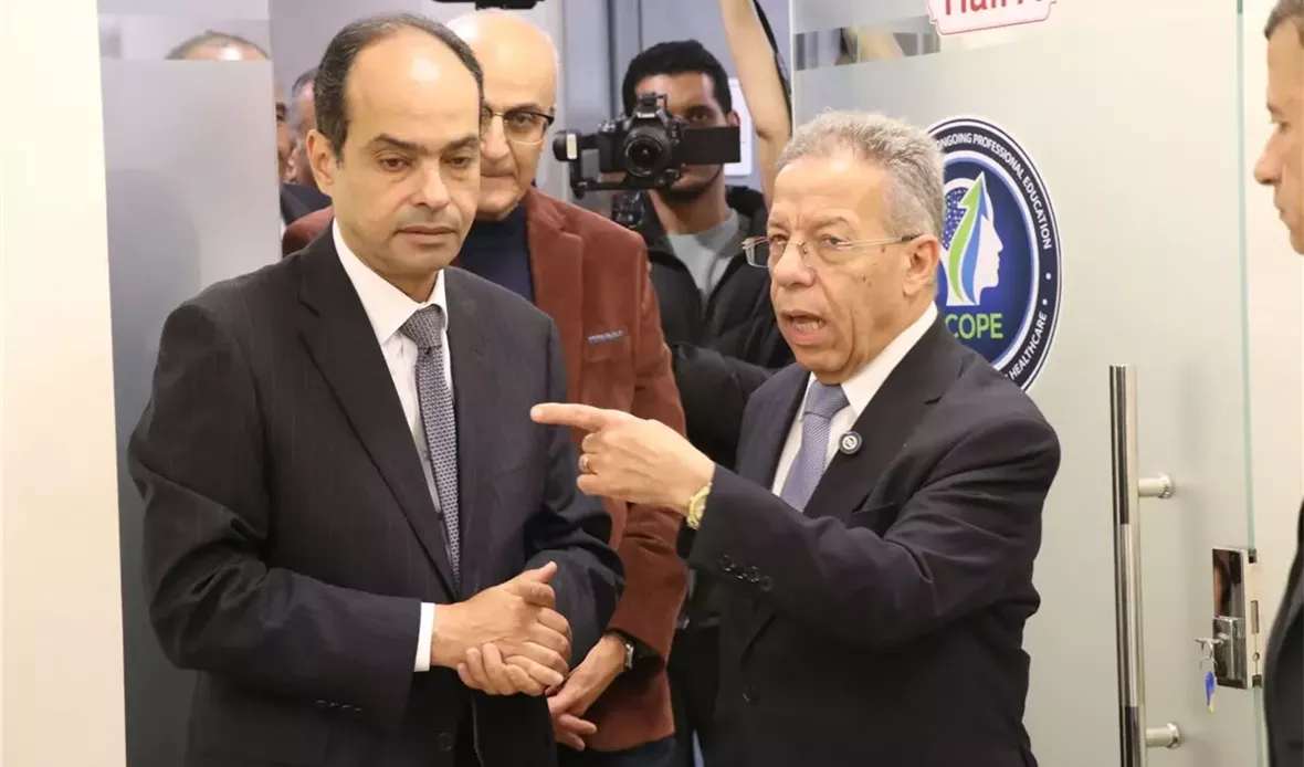 نقابة الأطباء تفتتح