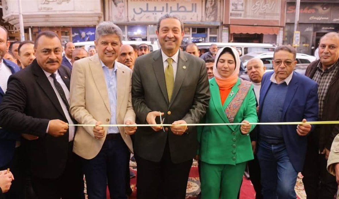 أيمن الشهابي يفتتح