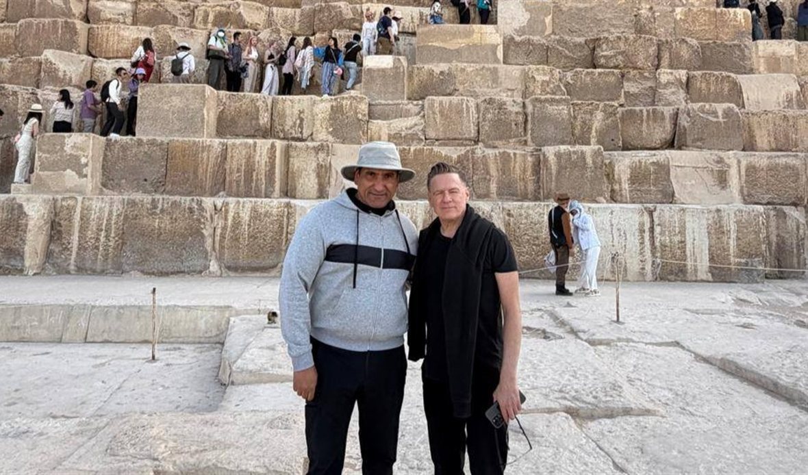 براين آدمز خلال جولة