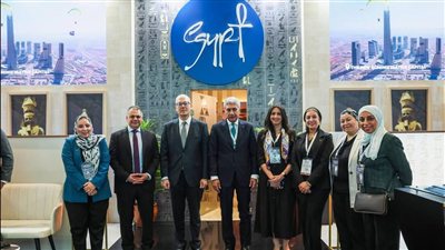 وزير السياحة والآثار يفتتح الجناح المصري في المعرض السياحي الدولي EMITT 2026 بإسطنبول