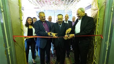 محافظ أسيوط ورئيس الطائفة الإنجيلية يفتتحان معرض «إطسا وود» للأثاث ويتفقدان معرض التنمية والحوار والمشروعات الصغيرة