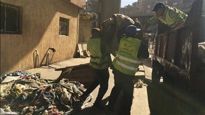 محافظة الجيزة تكثف حملاتها للقضاء على تجمعات “الفريزة” ورفع المخلفات بحي العجوزة