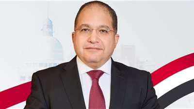 النائب عادل اللمعي يطالب بمراجعة صرف الأدوية البديلة للمرضى المزمنين