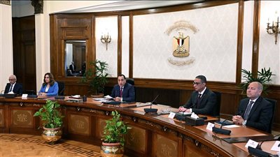 رئيس الوزراء يوجه بإصدار نشرات دورية لكل محافظة تتضمن مؤشرات الخدمات الحكومية وحجم الشكاوى