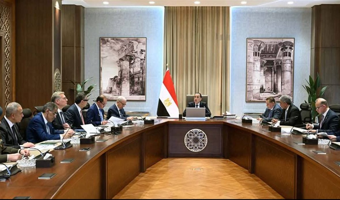 الحكومة تبحث تداعيات