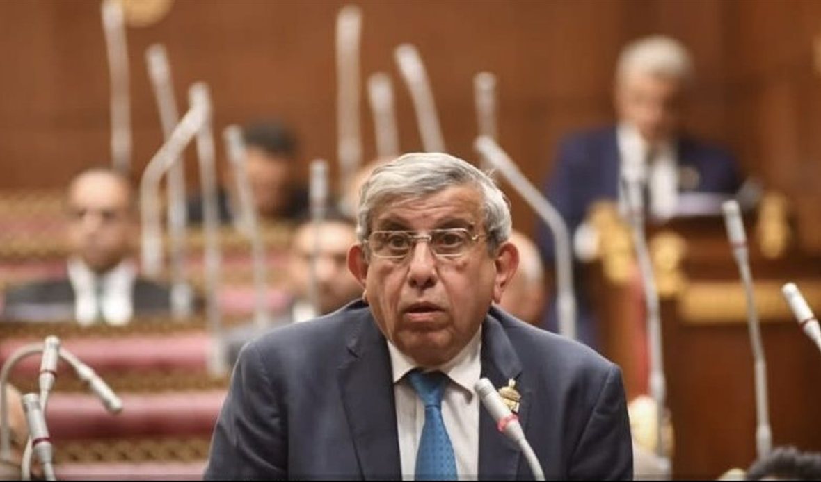 نائب بالشيوخ يطالب
