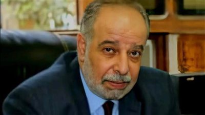 وفاة الفنان ياسر صادق بعد مسيرة فنية امتدت من المسرح الجامعي إلى إدارة المسرح الحديث