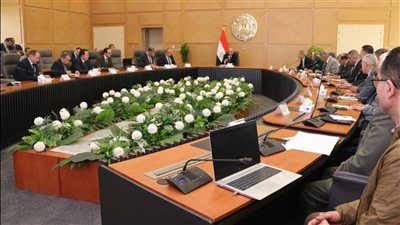 وزير الكهرباء يوجّه برفع درجة الاستعداد لتأمين الشبكة الموحدة وضمان استقرار التغذية الكهربائية