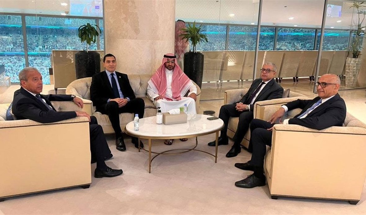 وزير الشباب والرياضة