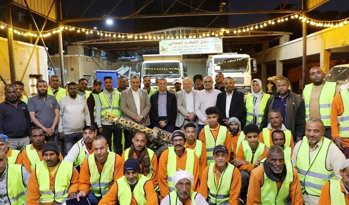 محافظ أسوان يشارك